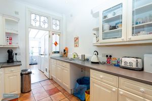 Kitchen- click for photo gallery